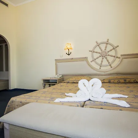 Royal Park Resort Elenite