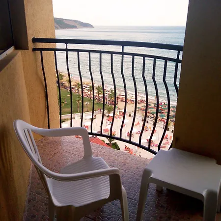 Royal Park 4* Elenite