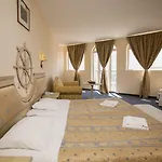 Royal Park Resort