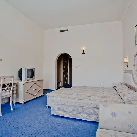 Здравен курорт Royal Park 4*