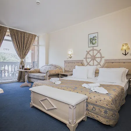 Royal Park 4*