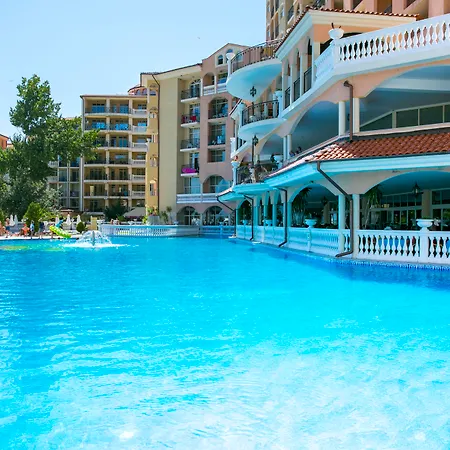 Resort Royal Park 4*