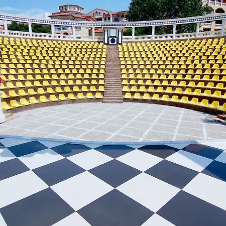 Royal Park 4*