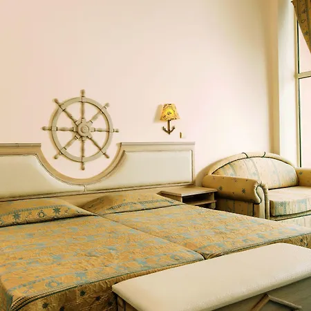 Здравен курорт Royal Park 4*