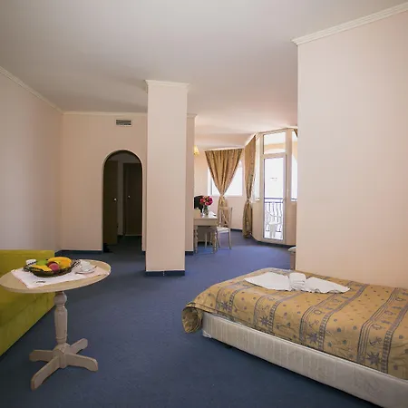 Royal Park 4* エレニテ