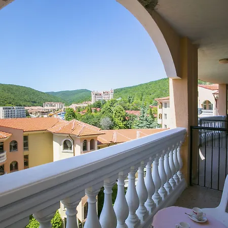 Royal Park リゾート 4*