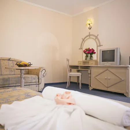 リゾート Royal Park 4*