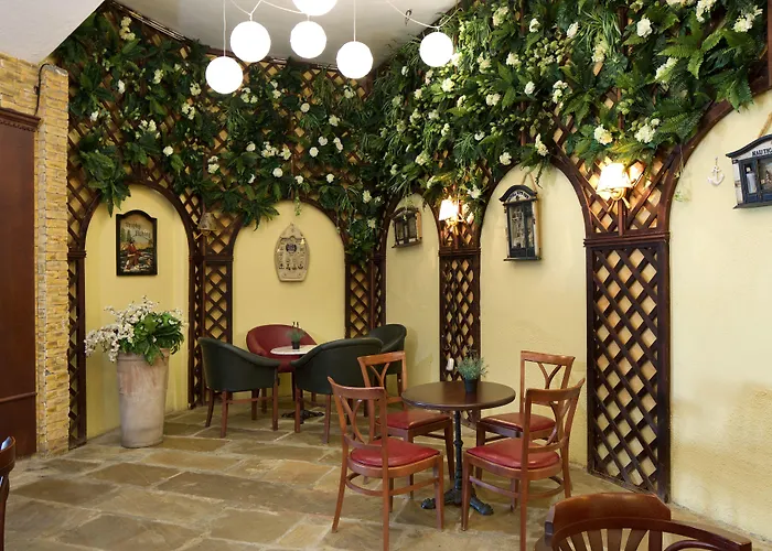 Royal Park 4* Елените