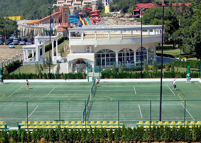 Royal Park Елените