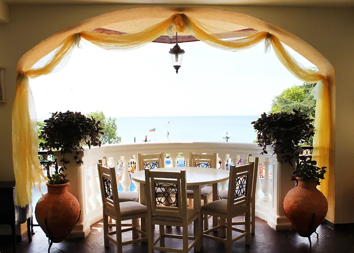 Royal Park Елените