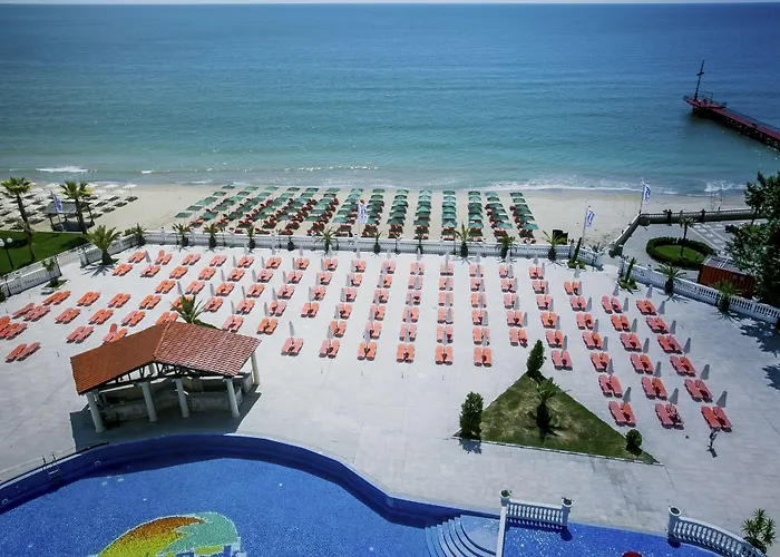 Royal Park Resort Elenite